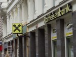 Zisk Raiffeisen Bank International prudce klesl, odhady ale nezklamal